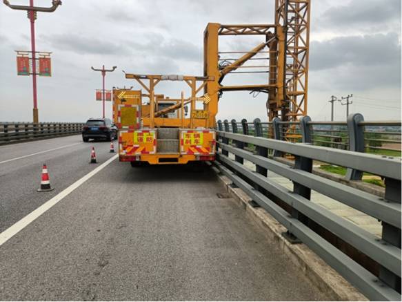 湖南省汨罗市组织公路桥梁检测单位对所辖桥梁进行全面检测